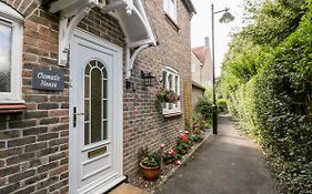 Clematis House